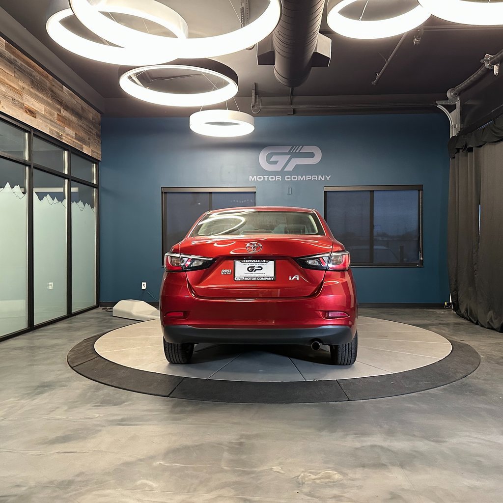 Used 2017 Toyota Yaris iA image 4