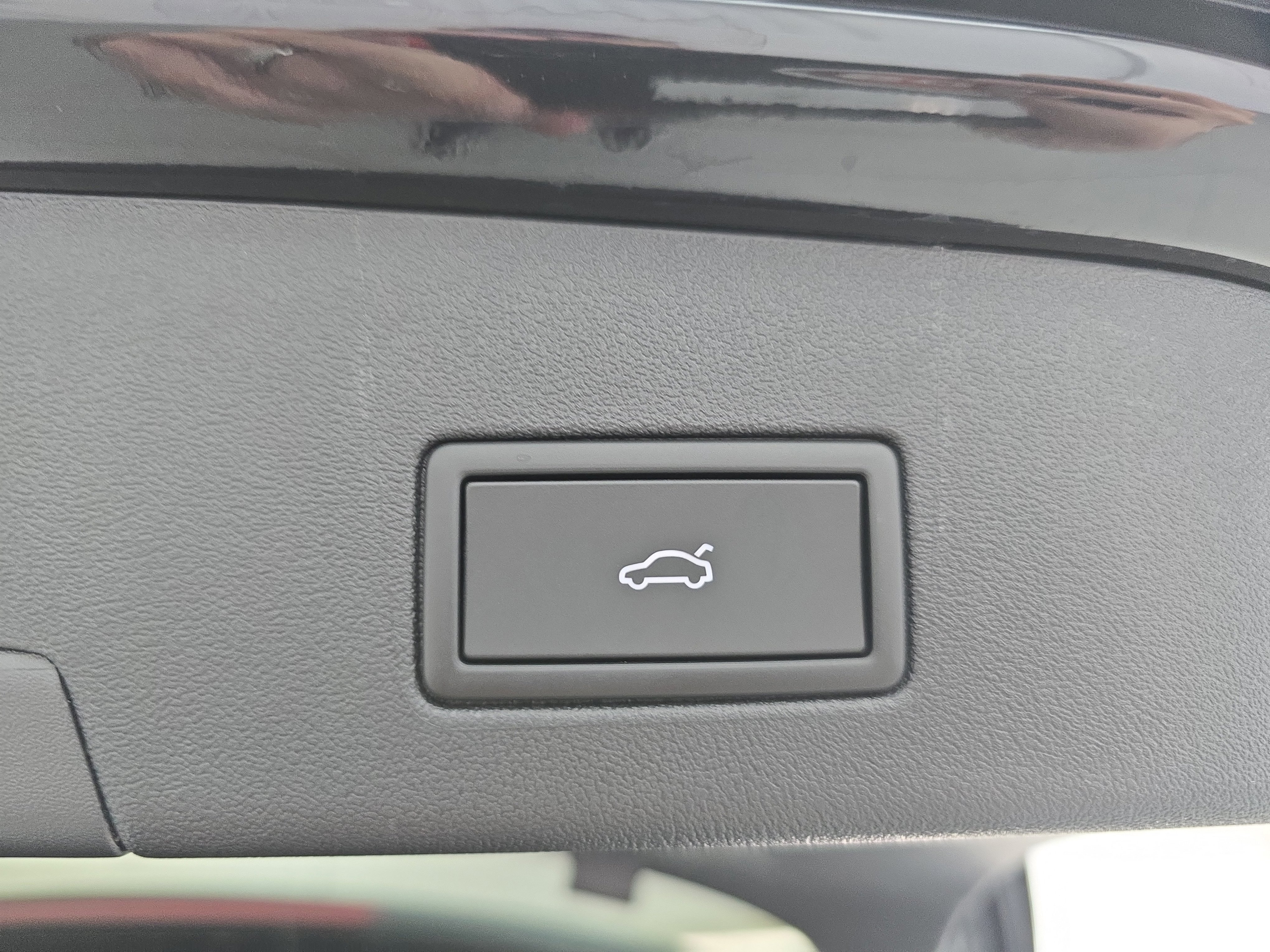 New 2025 Volkswagen ID.4 Pro S Plus image 13