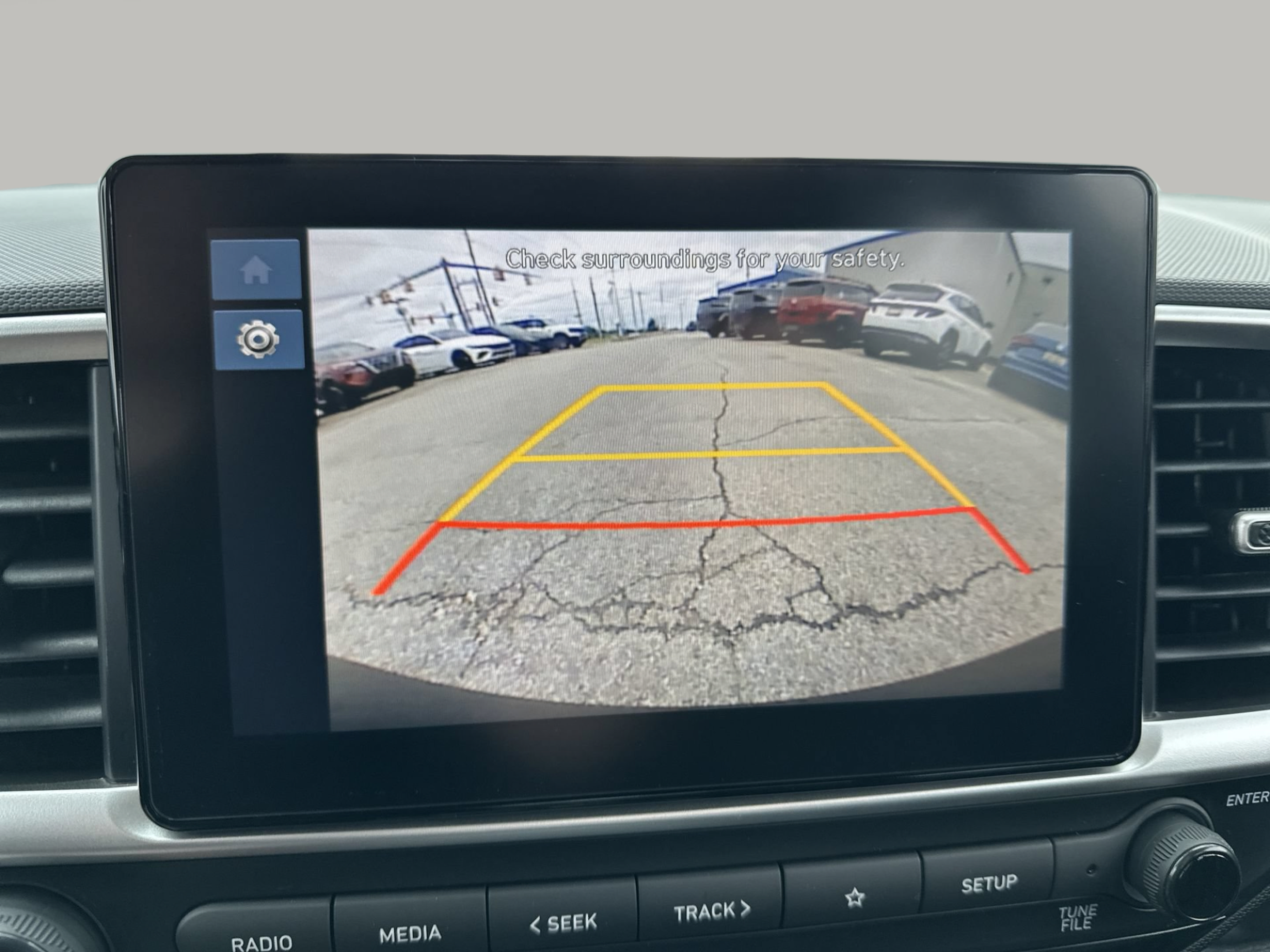 New 2026 Hyundai Venue SE FWD image 21