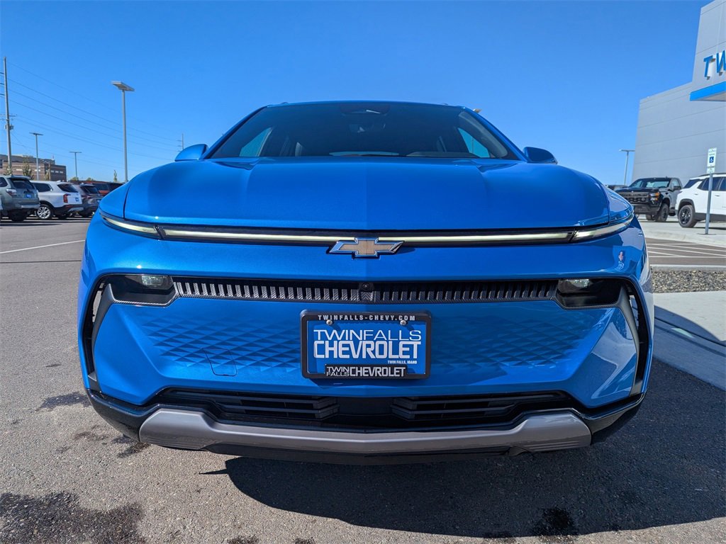 New 2026 Chevrolet Equinox EV LT image 3