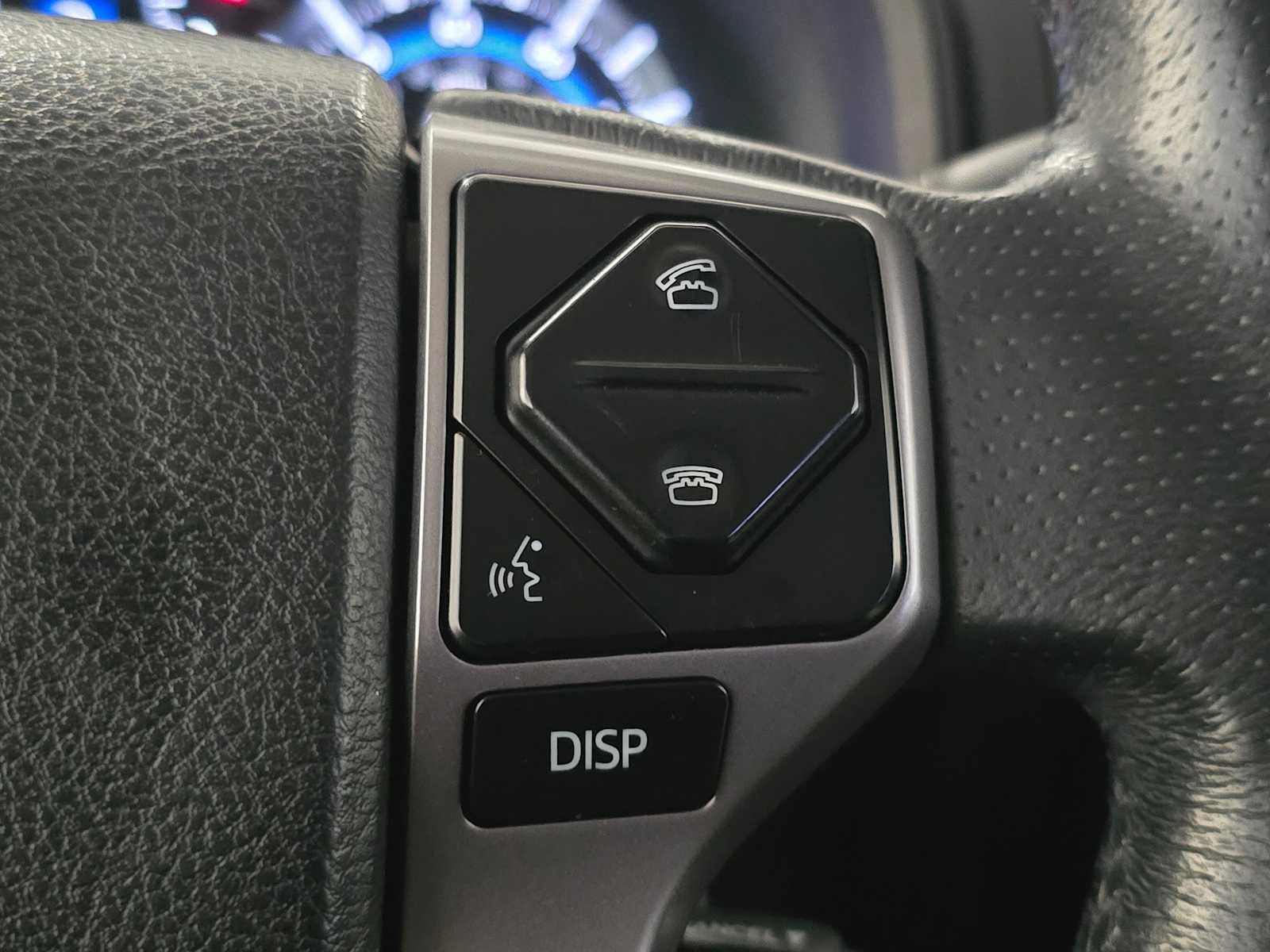 Used 2015 Toyota 4Runner SR5 image 32