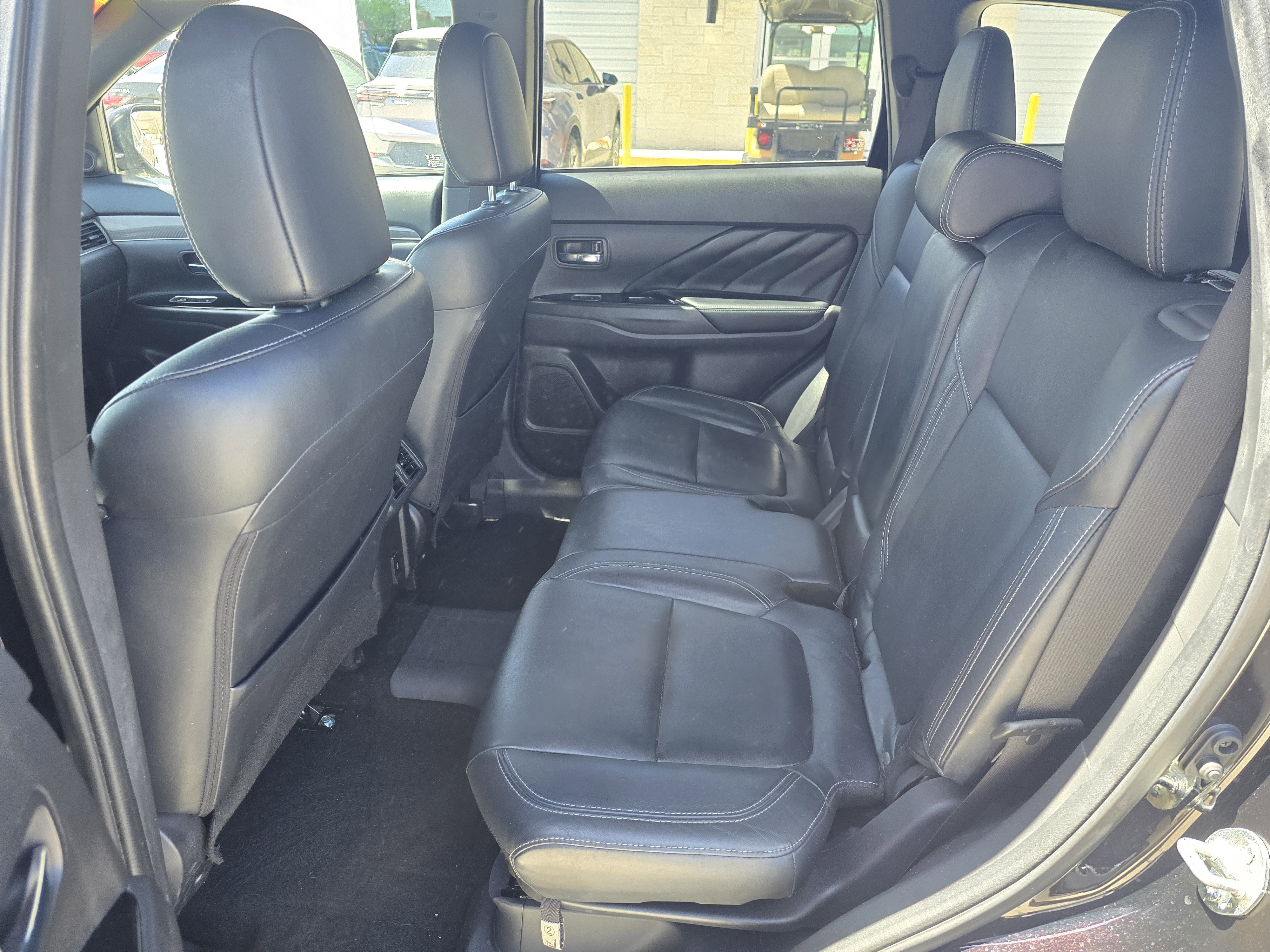 Used 2022 Mitsubishi Outlander SEL image 10