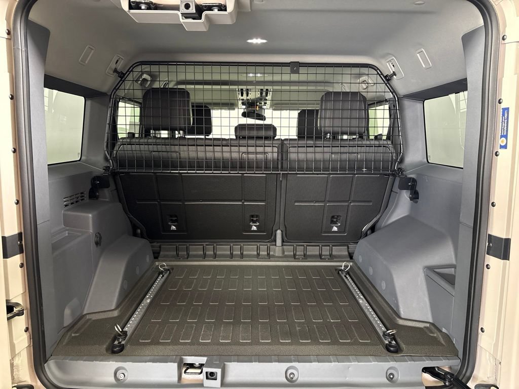 Used 2025 INEOS Grenadier Station Wagon AWD/4WD image 30