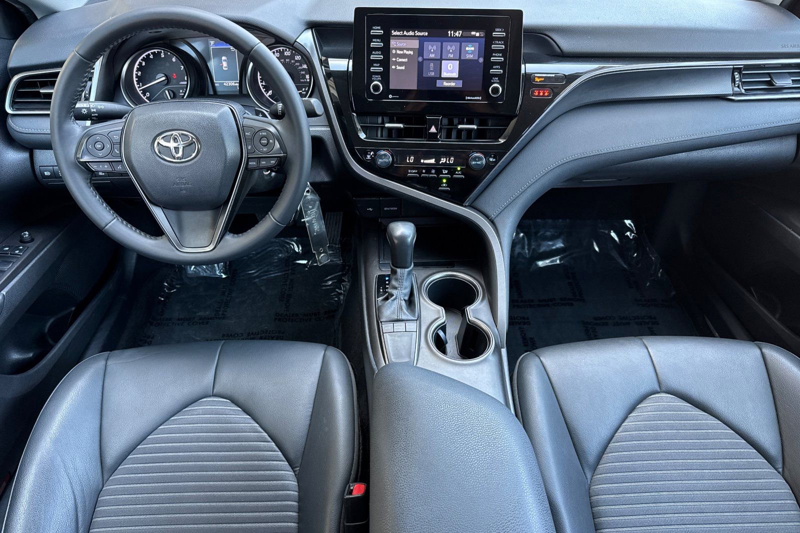 Certified 2022 Toyota Camry SE image 18