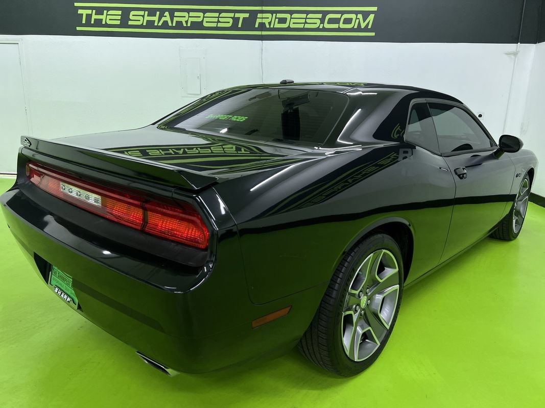Used 2012 Dodge Challenger R/T RWD image 10