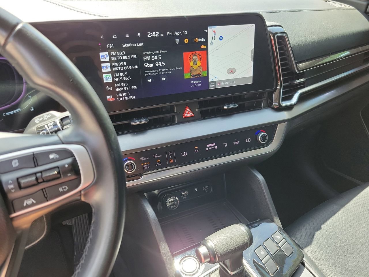 Used 2024 Kia Sportage EX image 22