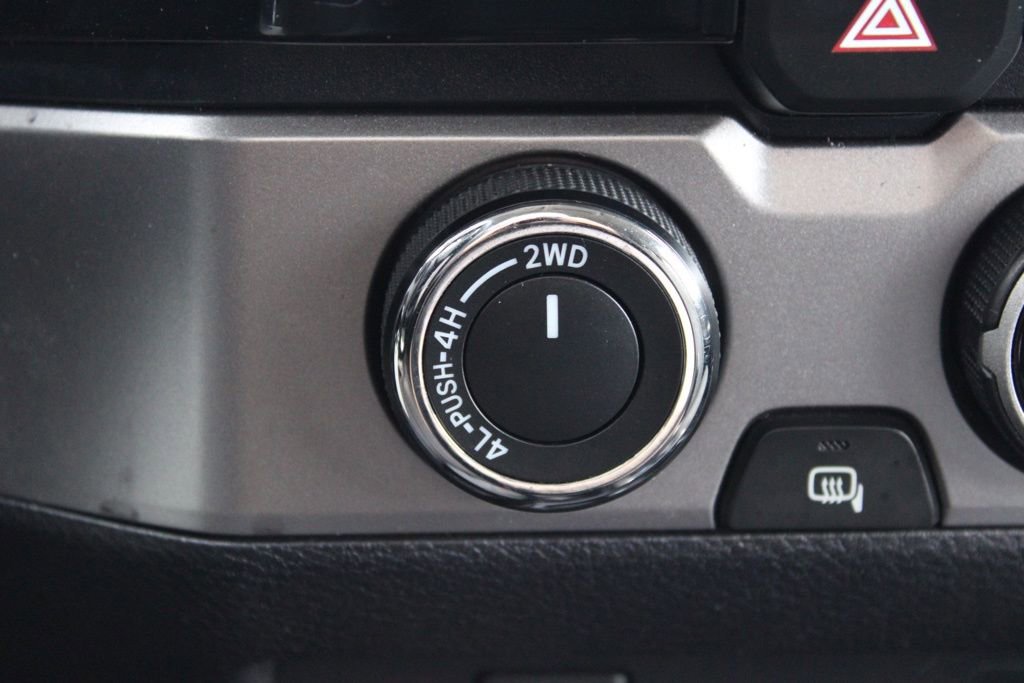 Used 2016 Toyota Tacoma SR5 image 31