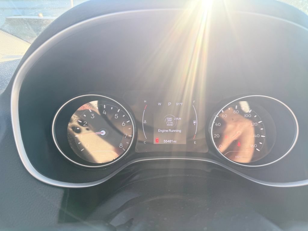Used 2018 Jeep Compass Latitude FWD image 9