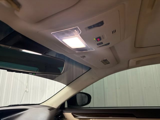 Used 2018 Lexus ES 350 w/ Luxury Package w/Wood Trim FWD image 39