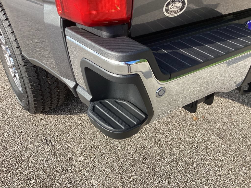 New 2026 Ford F250 Lariat w/ FX4 Off-Road Package AWD/4WD image 19