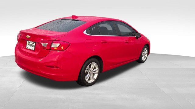 Used 2019 Chevrolet Cruze LT w/ Convenience Package FWD image 13