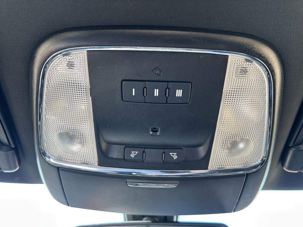 Used 2021 Chrysler 300 S image 23