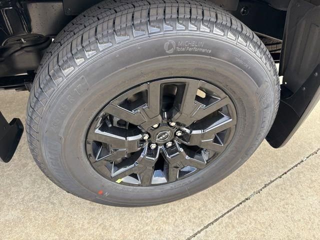 New 2026 Nissan Frontier SV w/ SV Convenience Package image 8