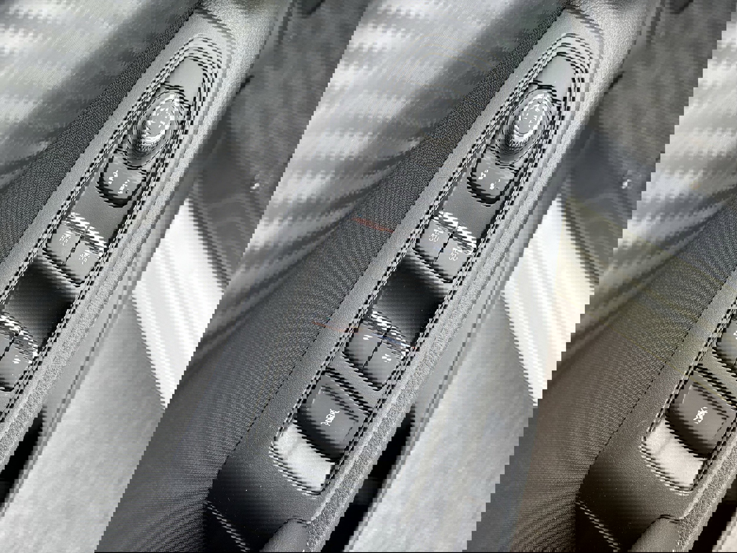 Used 2025 Subaru Ascent Premium image 25