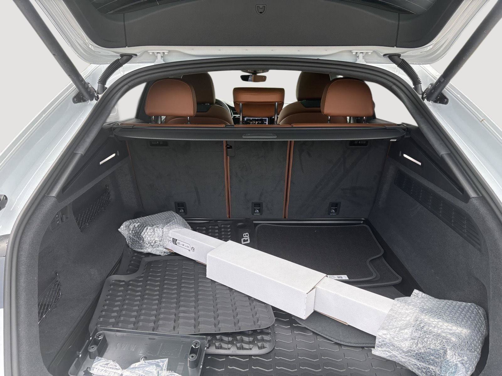 New 2026 Audi Q8 Prestige AWD/4WD image 24