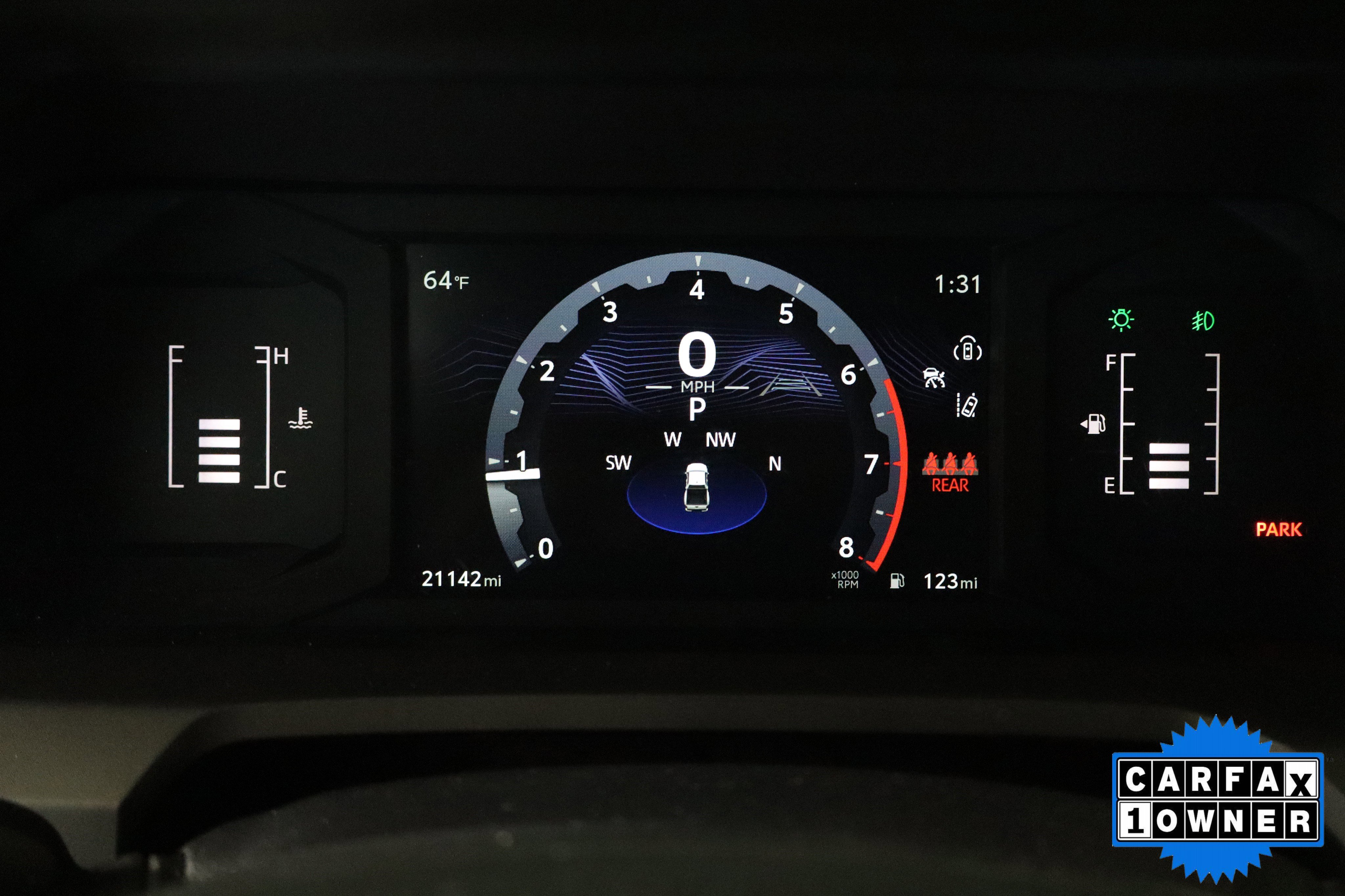 Used 2025 Toyota Tacoma SR5 AWD/4WD image 18
