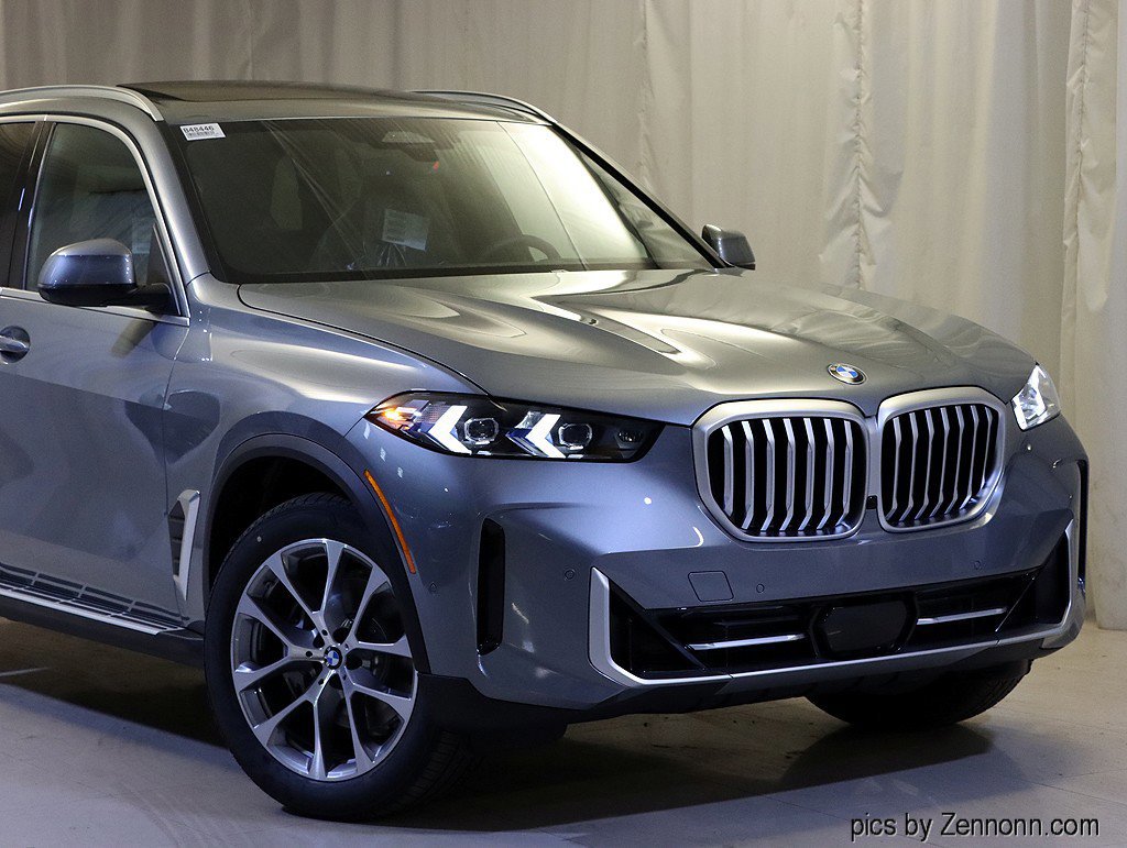 Used 2026 BMW X5 xDrive40i w/ Climate Comfort Package image 2