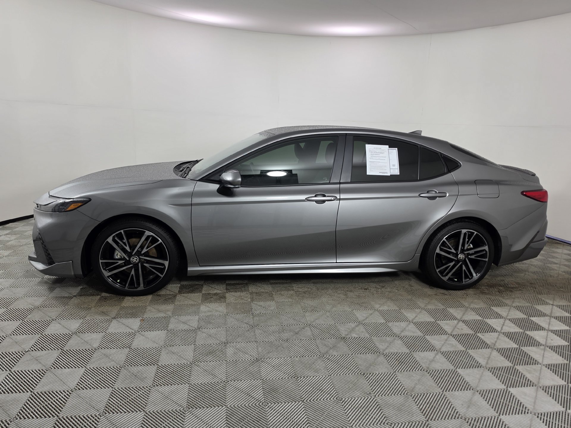 Used 2026 Toyota Camry XSE FWD image 37