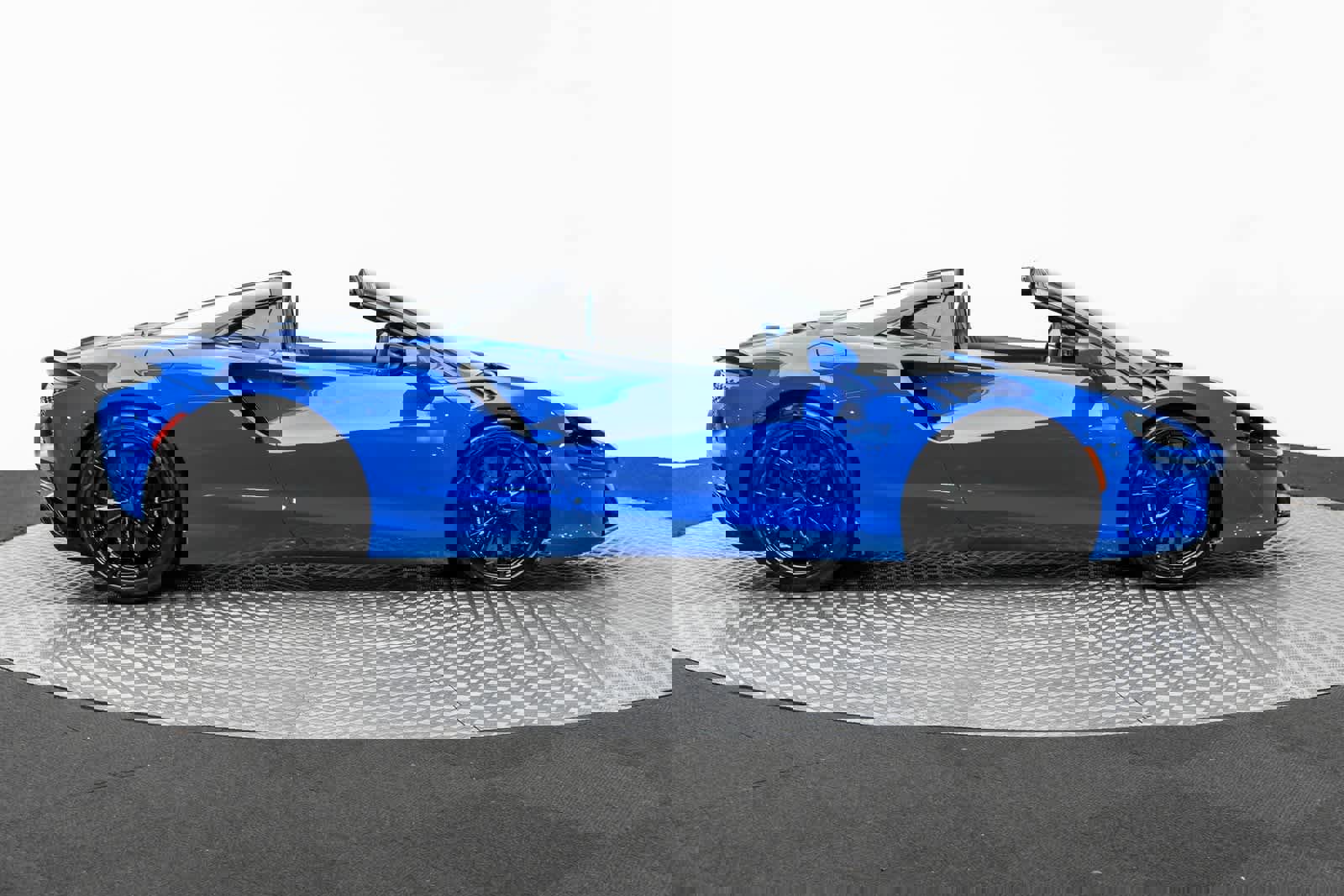 New 2025 McLaren Artura Spider image 47