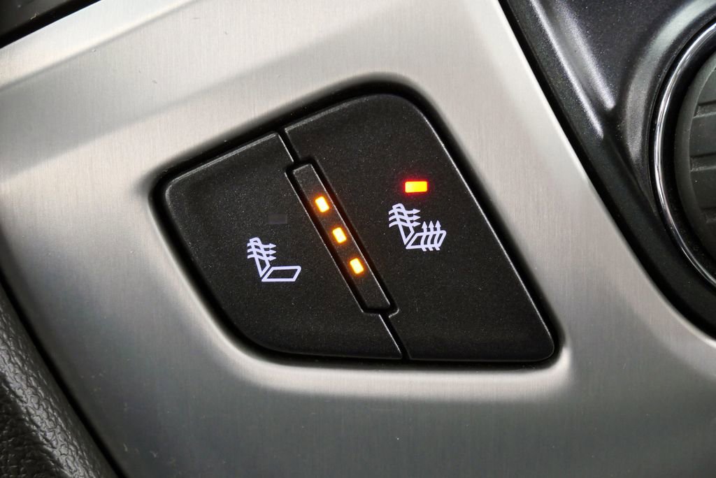 Used 2015 GMC Sierra 2500 SLT w/ Snow Plow Prep Package image 28