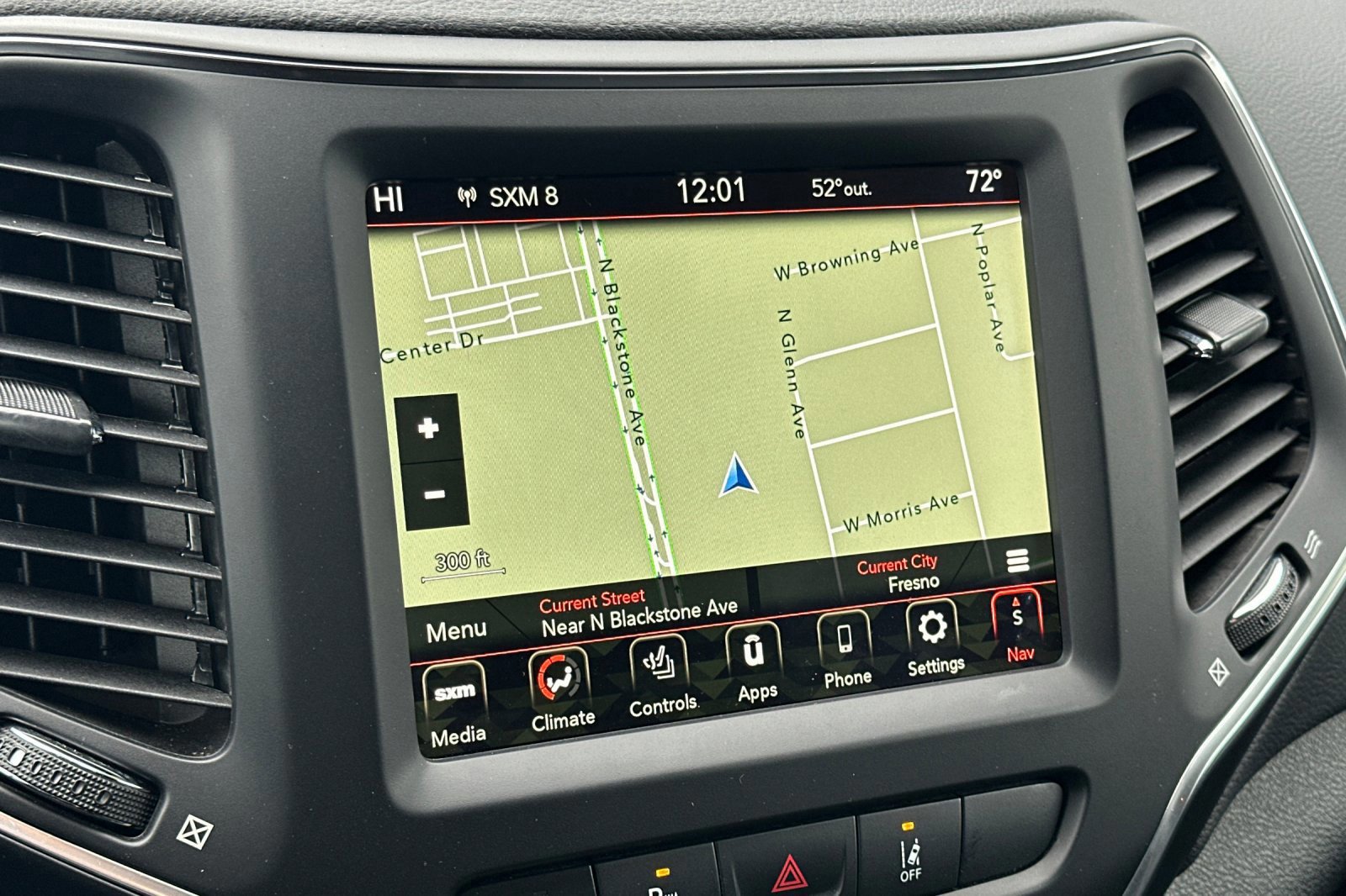 Used 2023 Jeep Cherokee Altitude Lux image 19