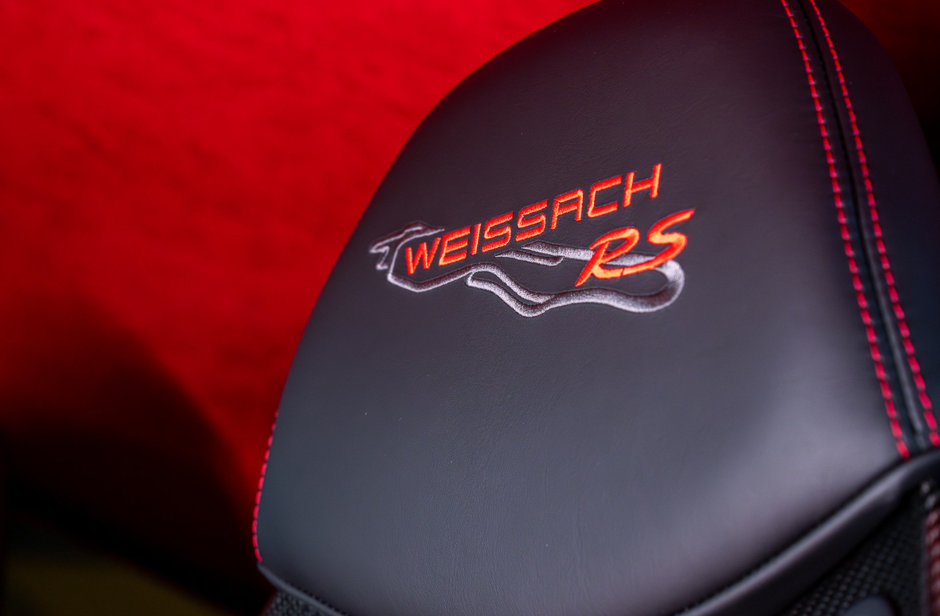 Used 2018 Porsche 911 GT2 RS RWD image 21