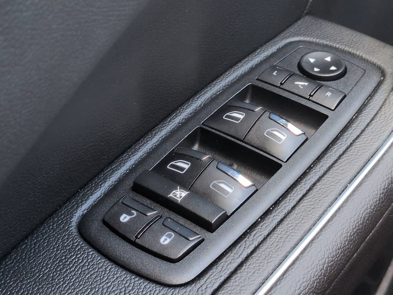 Used 2023 Maserati Levante Modena AWD/4WD image 25