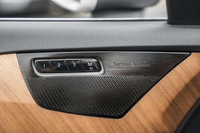 Used 2022 Volvo XC90 T6 Momentum w/ Advanced Package image 42