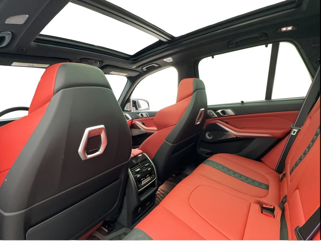 Used 2025 BMW X5 M Competition w/ Executive Package image 25