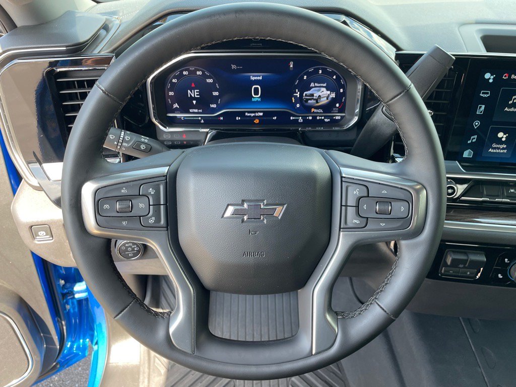 Used 2025 Chevrolet Silverado 1500 LT Trail Boss image 14
