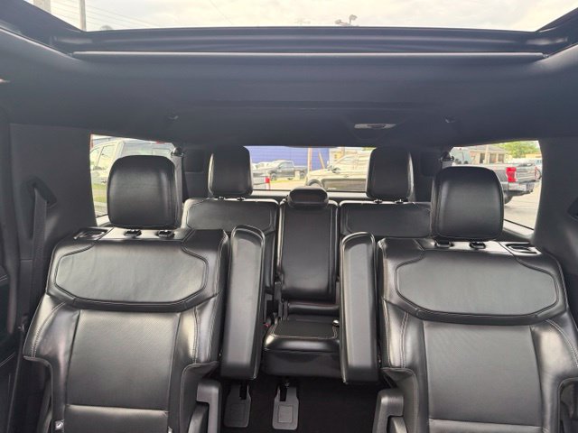 Used 2025 Ford Expedition Max Platinum w/ Stealth Appearance Package AWD/4WD image 31