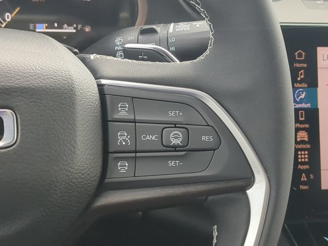 New 2027 Jeep Grand Cherokee L Limited RWD image 32