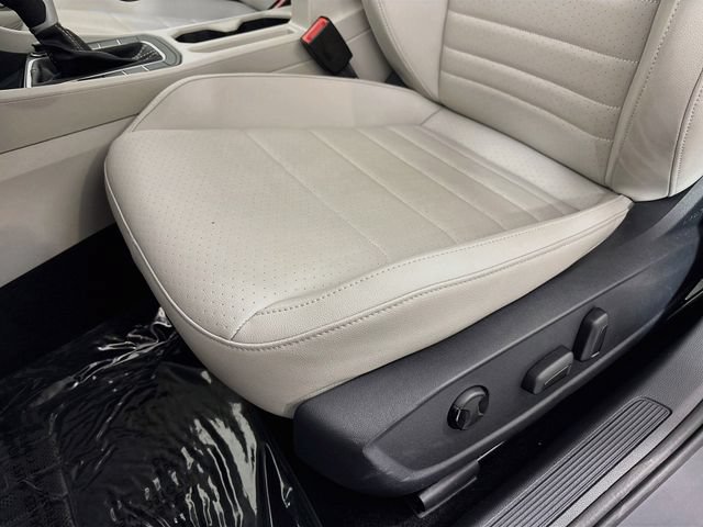 Certified 2023 Volkswagen Jetta SE FWD image 21