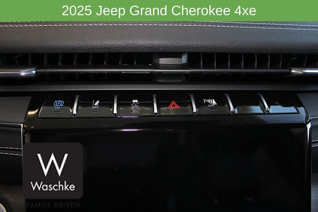 New 2025 Jeep Grand Cherokee Limited 4xe w/ Trailer Tow Package image 31