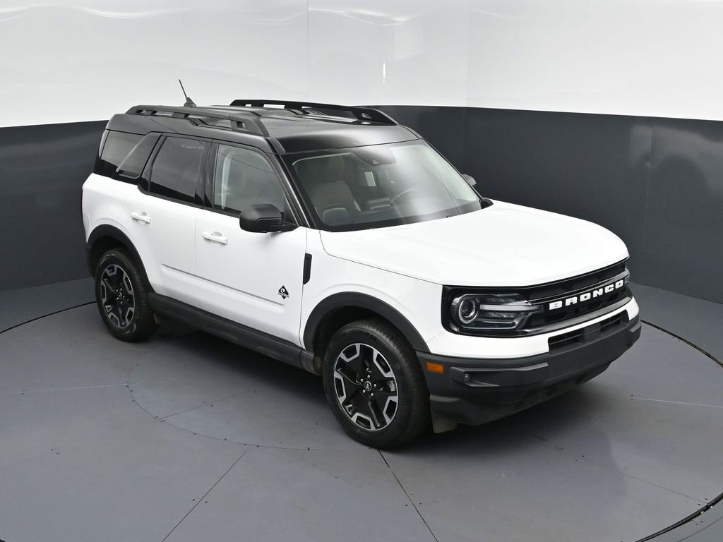 Used 2022 Ford Bronco Sport Outer Banks w/ Tech Package image 1