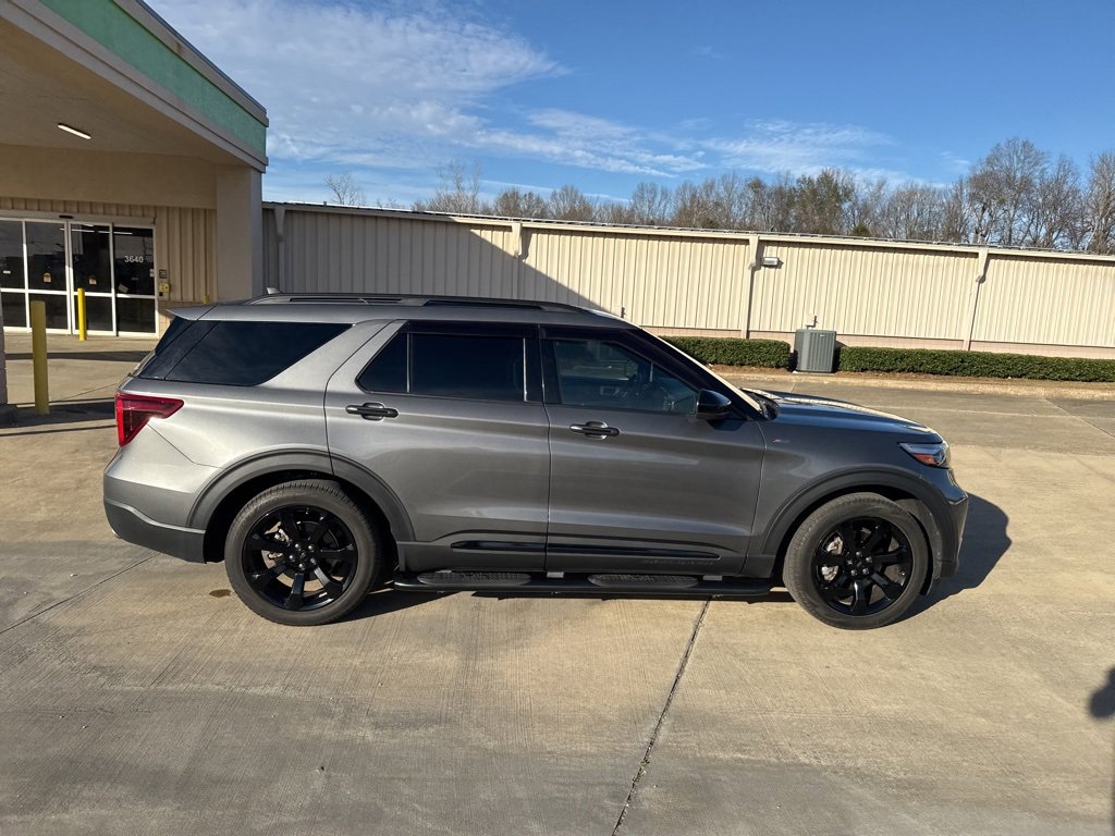 Certified 2023 Ford Explorer ST-Line w/ Class IV Trailer Tow Package image 14