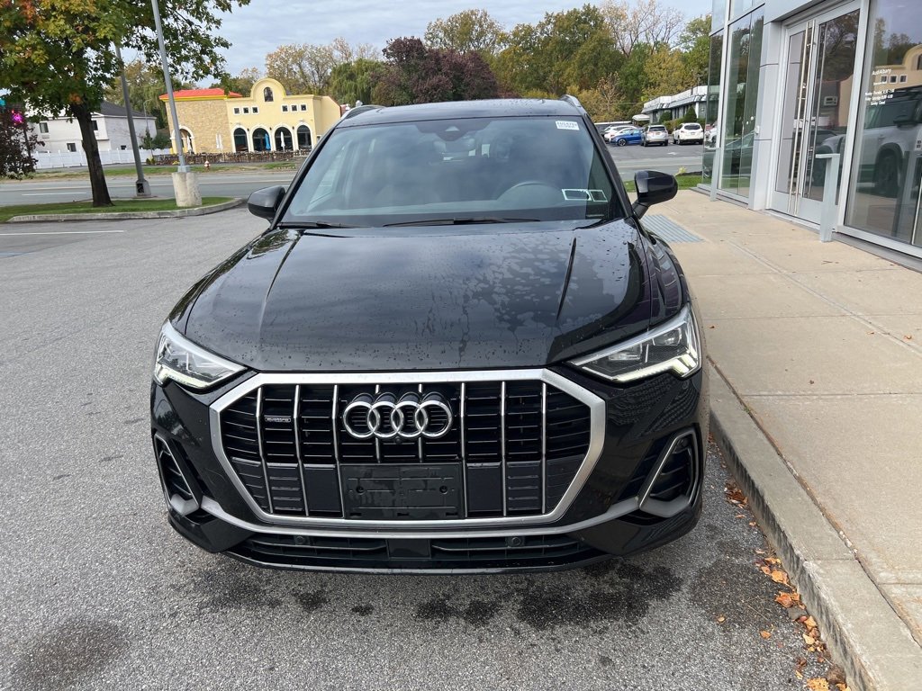Used 2022 Audi Q3 2.0T Premium Plus w/ Premium Plus Package image 45