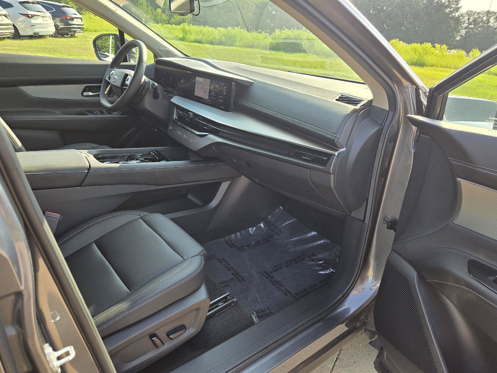 Used 2025 Nissan Murano SL AWD/4WD image 24