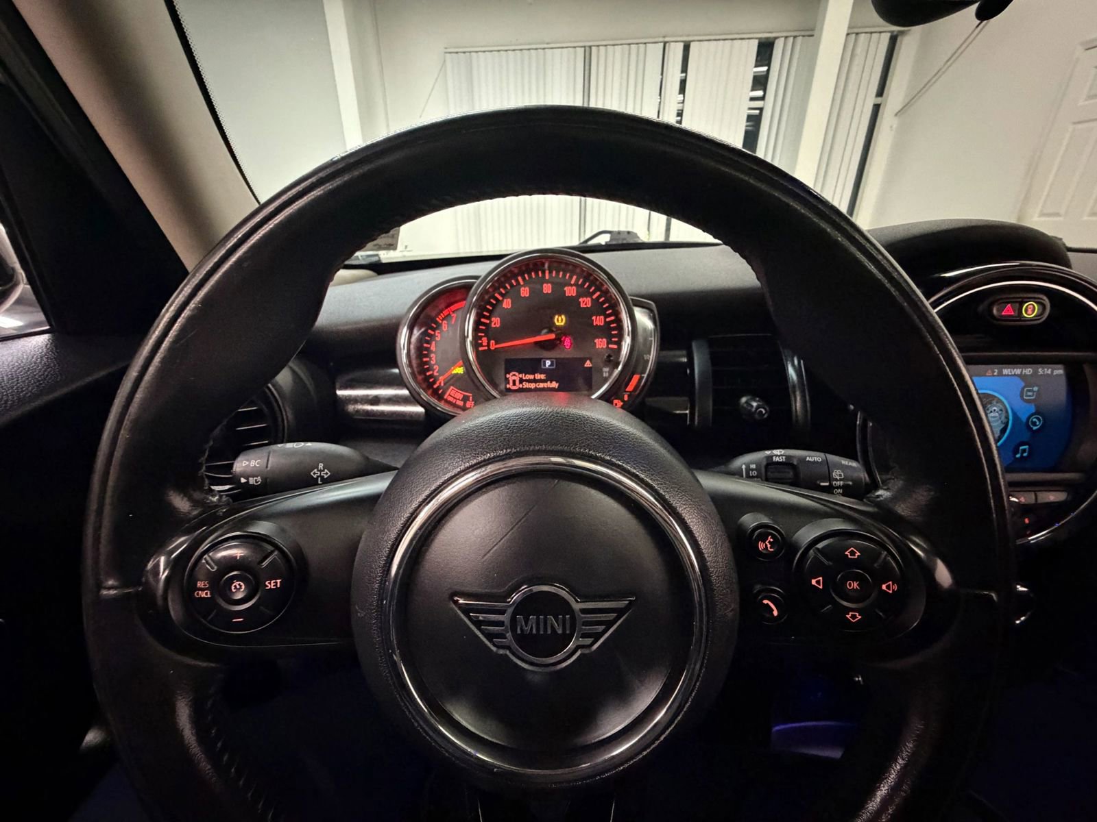 Used 2021 MINI Cooper 4-Door Hardtop image 23