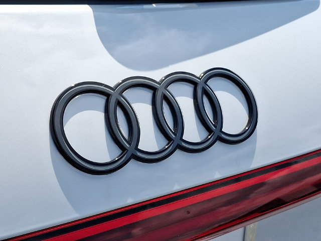 New 2026 Audi SQ5 Premium Plus AWD/4WD image 15