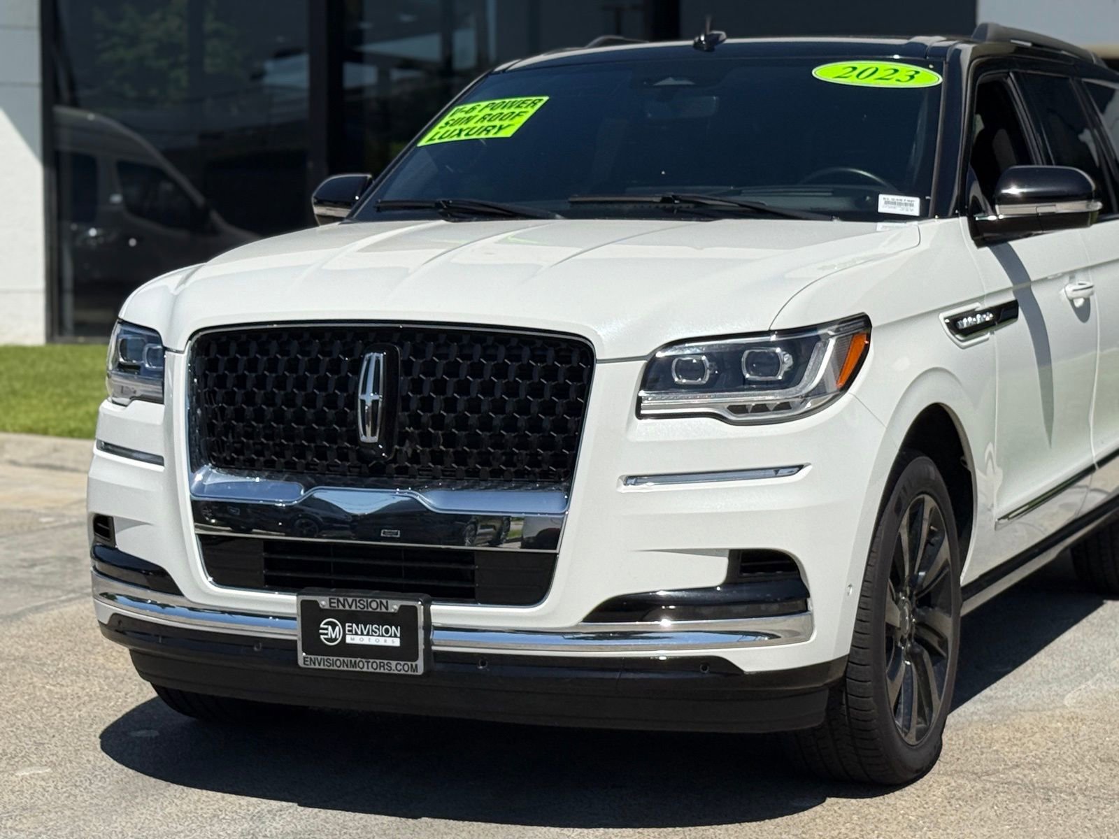 Used 2023 Lincoln Navigator Black Label image 3