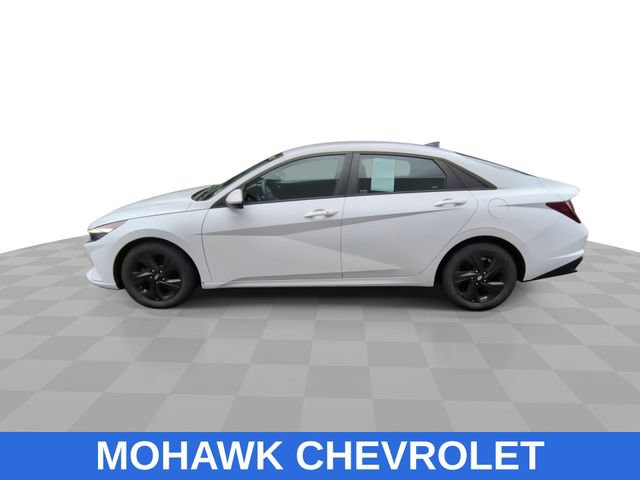Used 2021 Hyundai Elantra SEL FWD image 5
