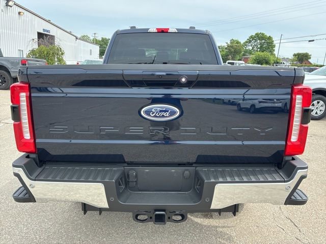 Used 2025 Ford F250 Lariat w/ FX4 Off-Road Package AWD/4WD image 6