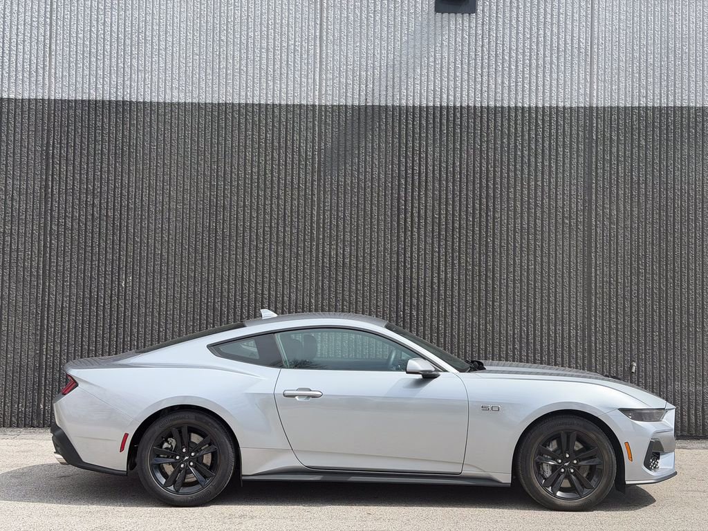 Used 2025 Ford Mustang GT image 8