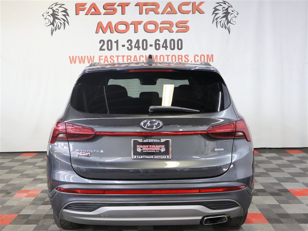Used 2023 Hyundai Santa Fe SE image 5