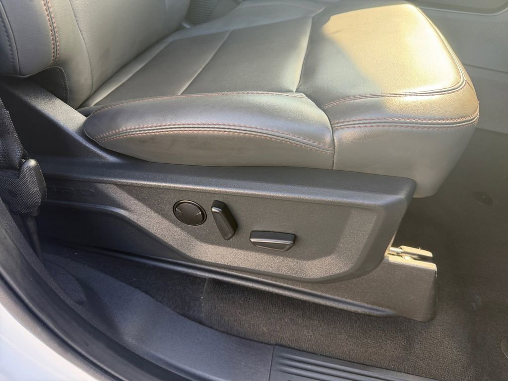 Used 2025 Ford Expedition Max Active image 17