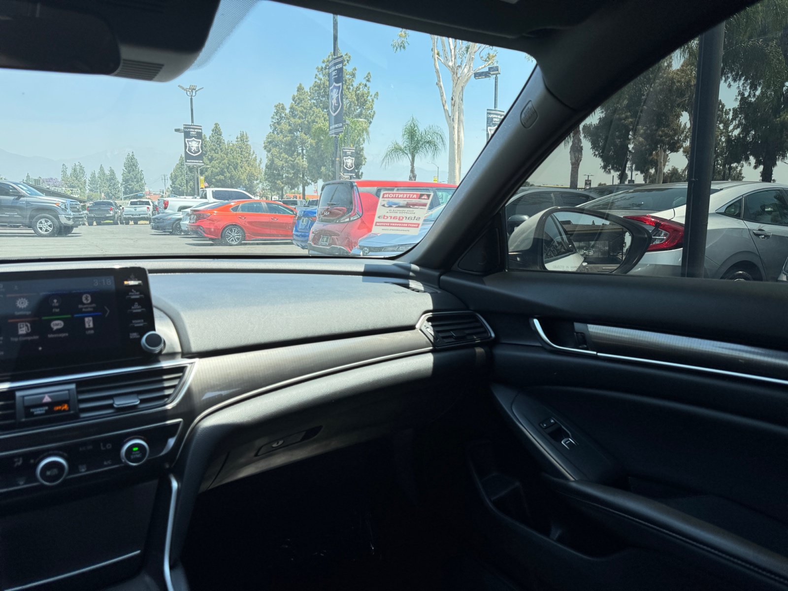 Used 2018 Honda Accord Sport image 18