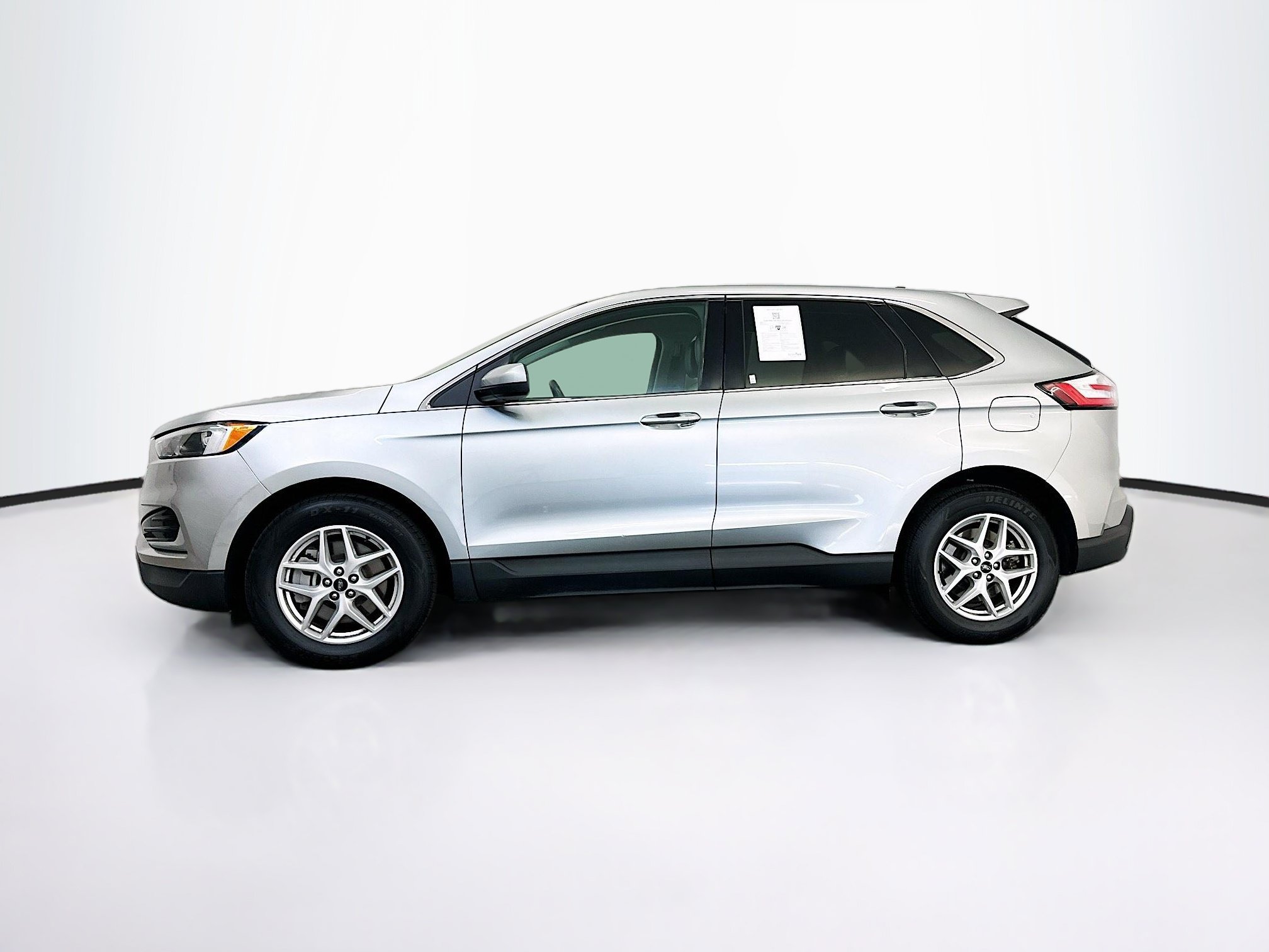 Used 2024 Ford Edge SEL AWD/4WD image 4