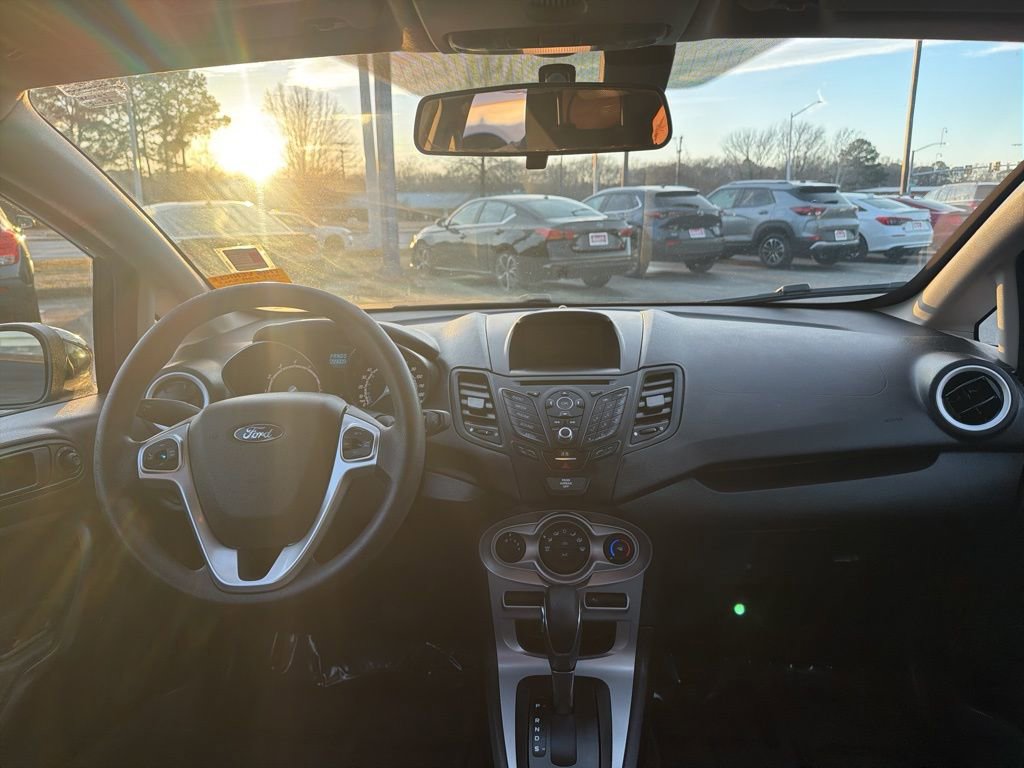 Used 2018 Ford Fiesta SE image 10