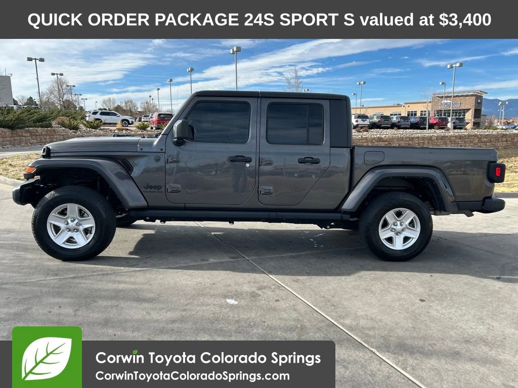 Used 2022 Jeep Gladiator Sport AWD/4WD image 5